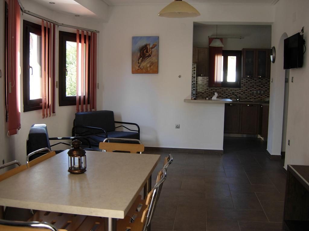 Aurora Apartment Platanias  Ngoại thất bức ảnh